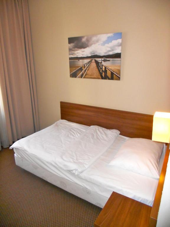 Hotel Srodmiejski Zielona Gora  Bilik gambar