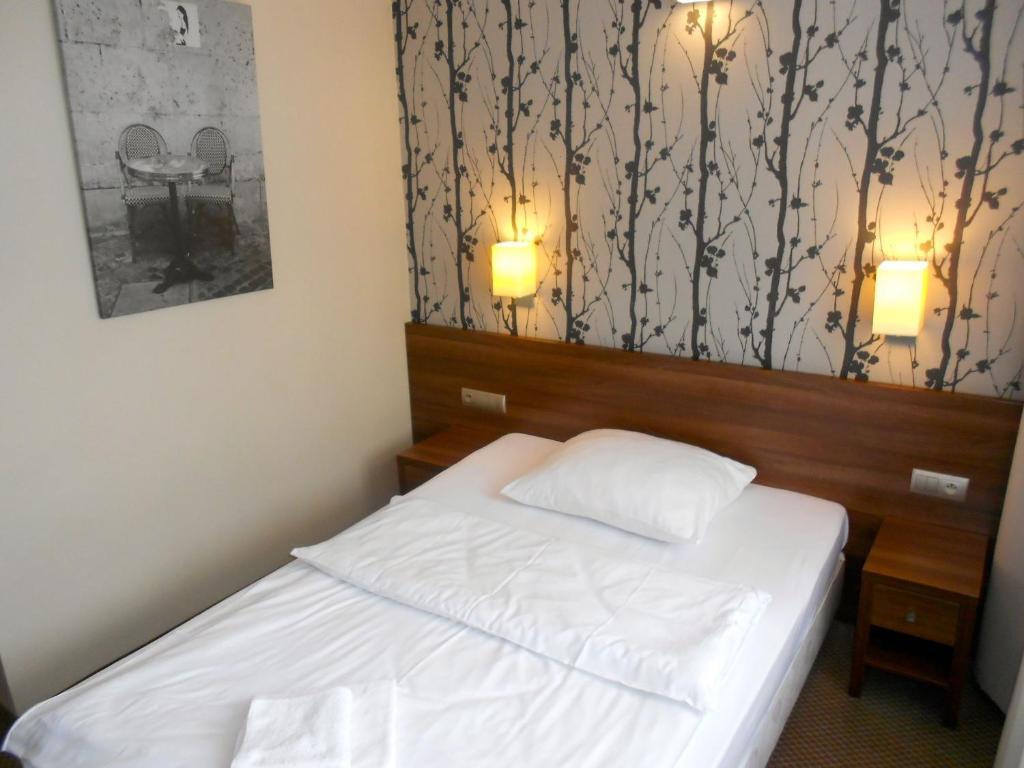 Hotel Srodmiejski Zielona Gora  Bilik gambar