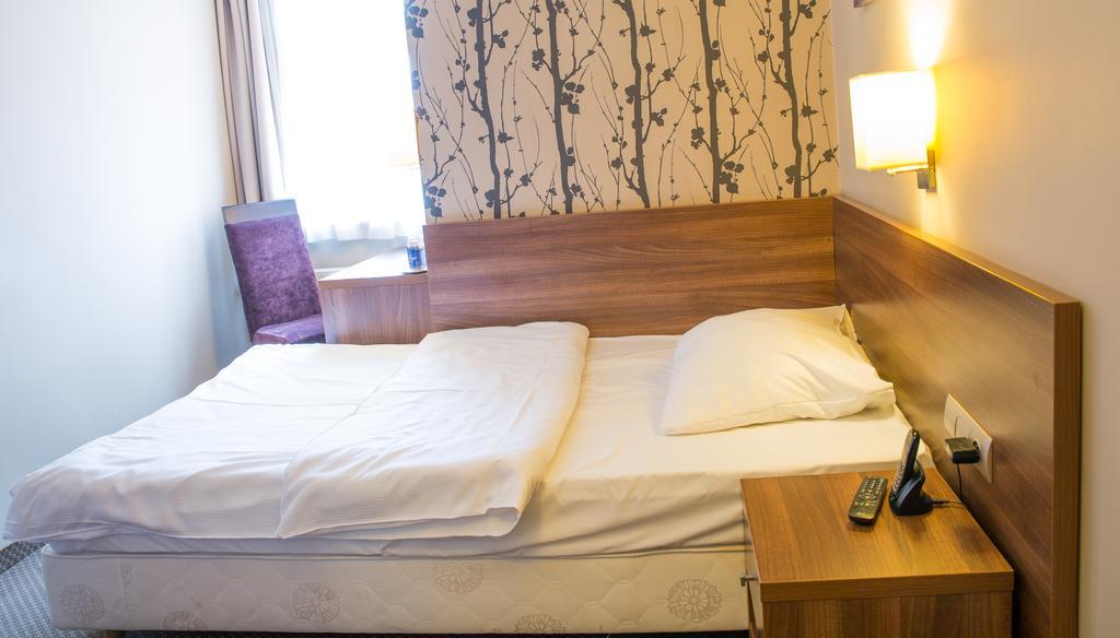 Hotel Srodmiejski Zielona Gora  Luaran gambar