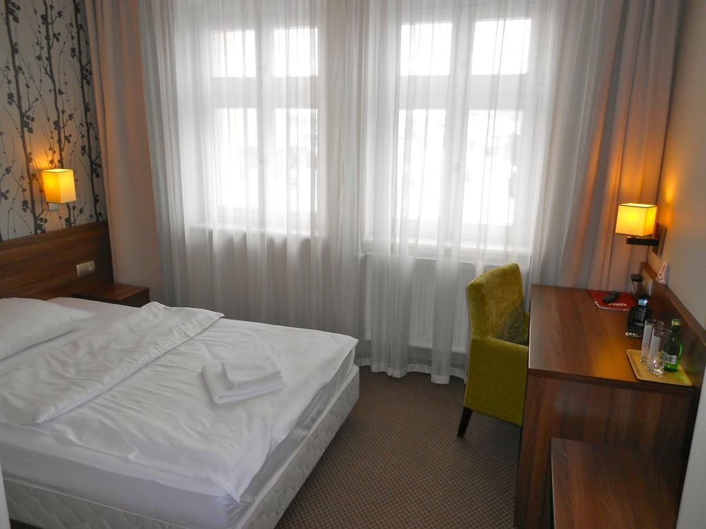 Hotel Srodmiejski Zielona Gora  Luaran gambar